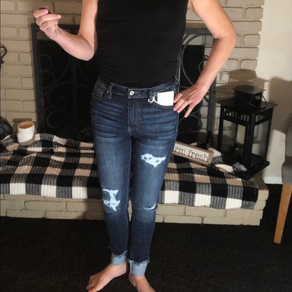 Brand new Kancan Distressed High Rise Skinny Jeans - Picture 3 of 3